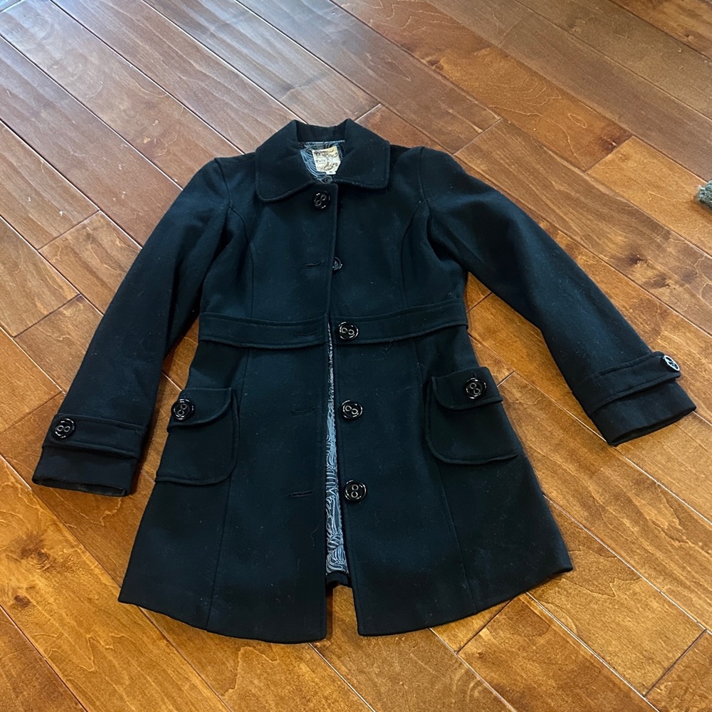 Tulle Black Coat with Patterned Lining
